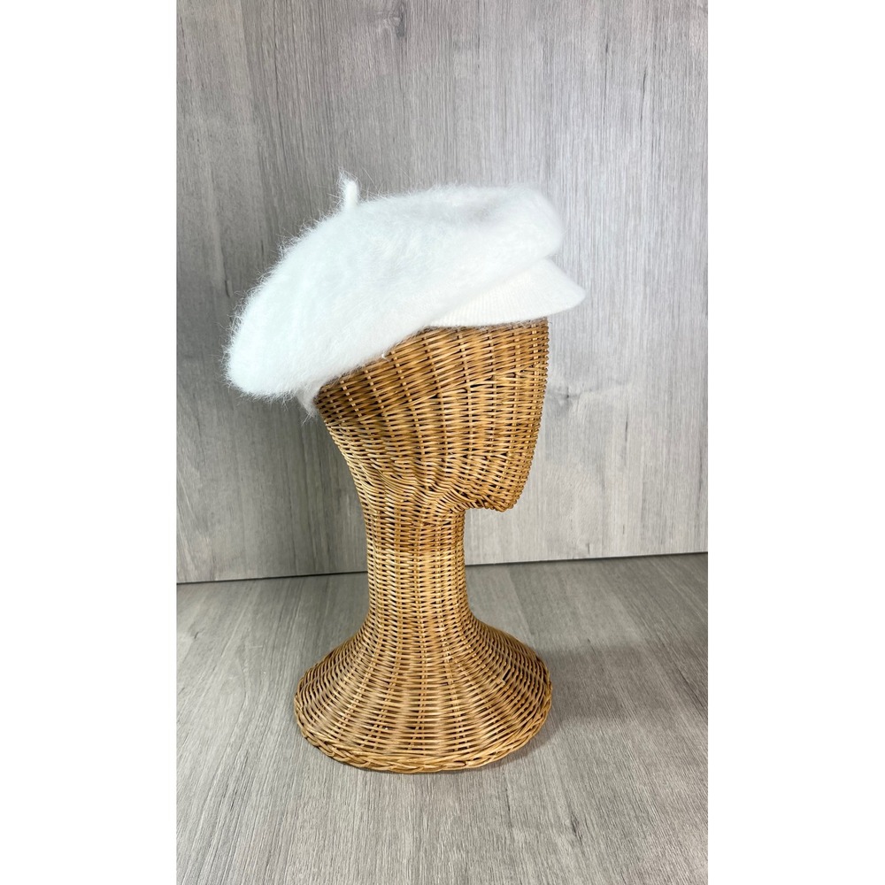 Vintage Betmar New York White Angora Wool Blend Fuzzy Beret Newsboy Cap Hat